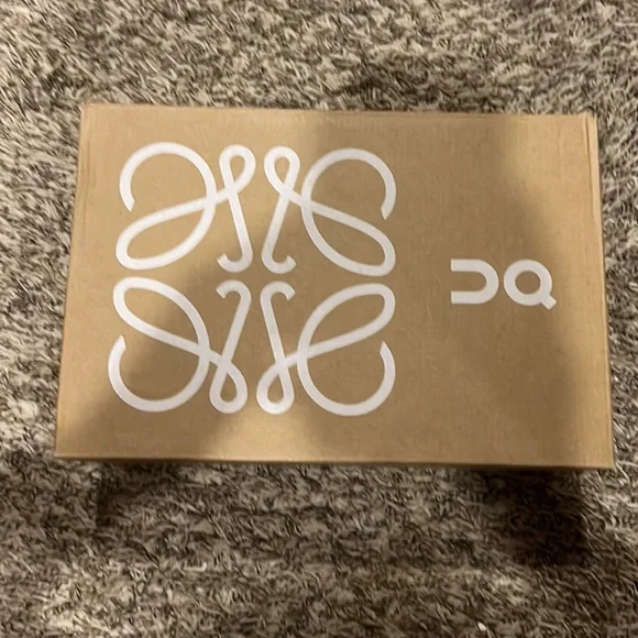 On x Loewe - Picture 2 of 7